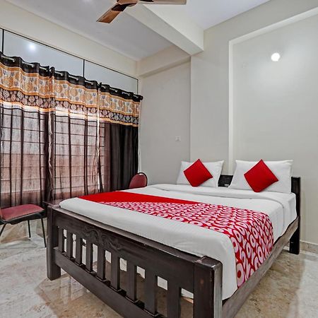 Hotel O Sri Chowdeshwari Boarding And Lodging Tavarikere المظهر الخارجي الصورة