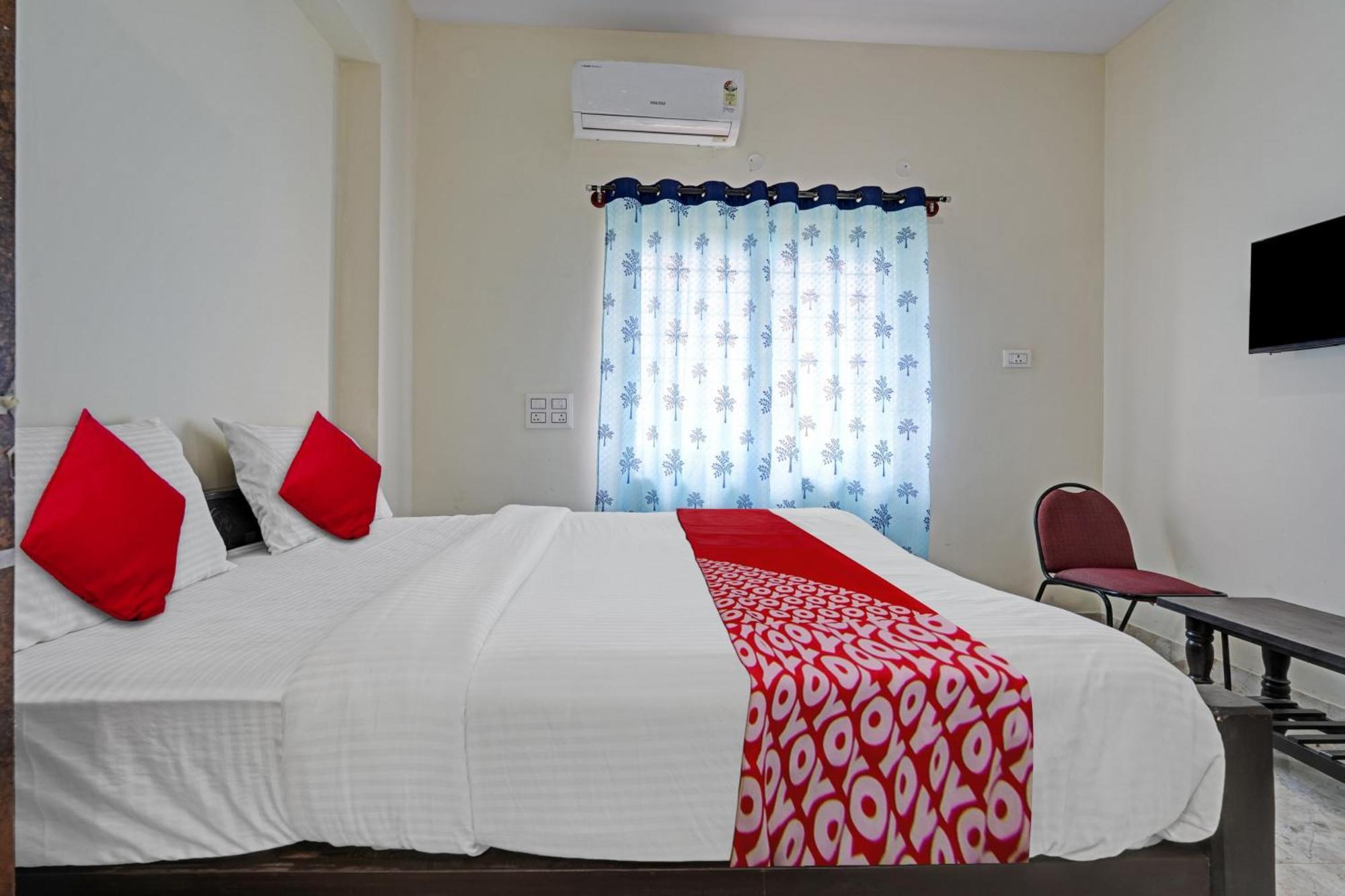 Hotel O Sri Chowdeshwari Boarding And Lodging Tavarikere المظهر الخارجي الصورة